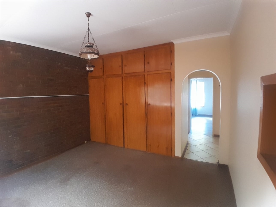 4 Bedroom Property for Sale in Kathu Northern Cape